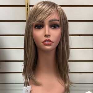 Envy Synthetic wig in Ginger Cream